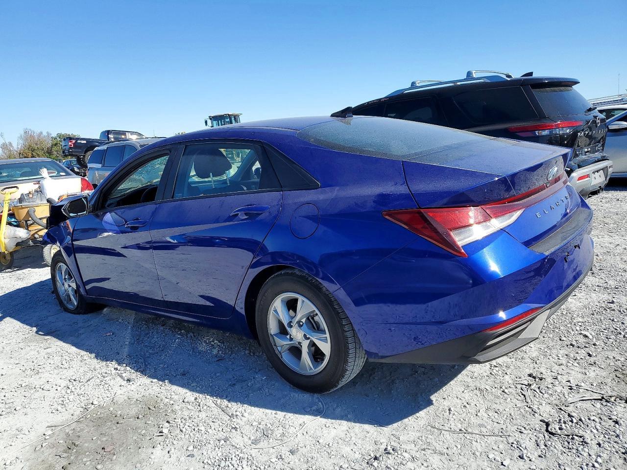 2021 Hyundai Elantra Se - Фото 2