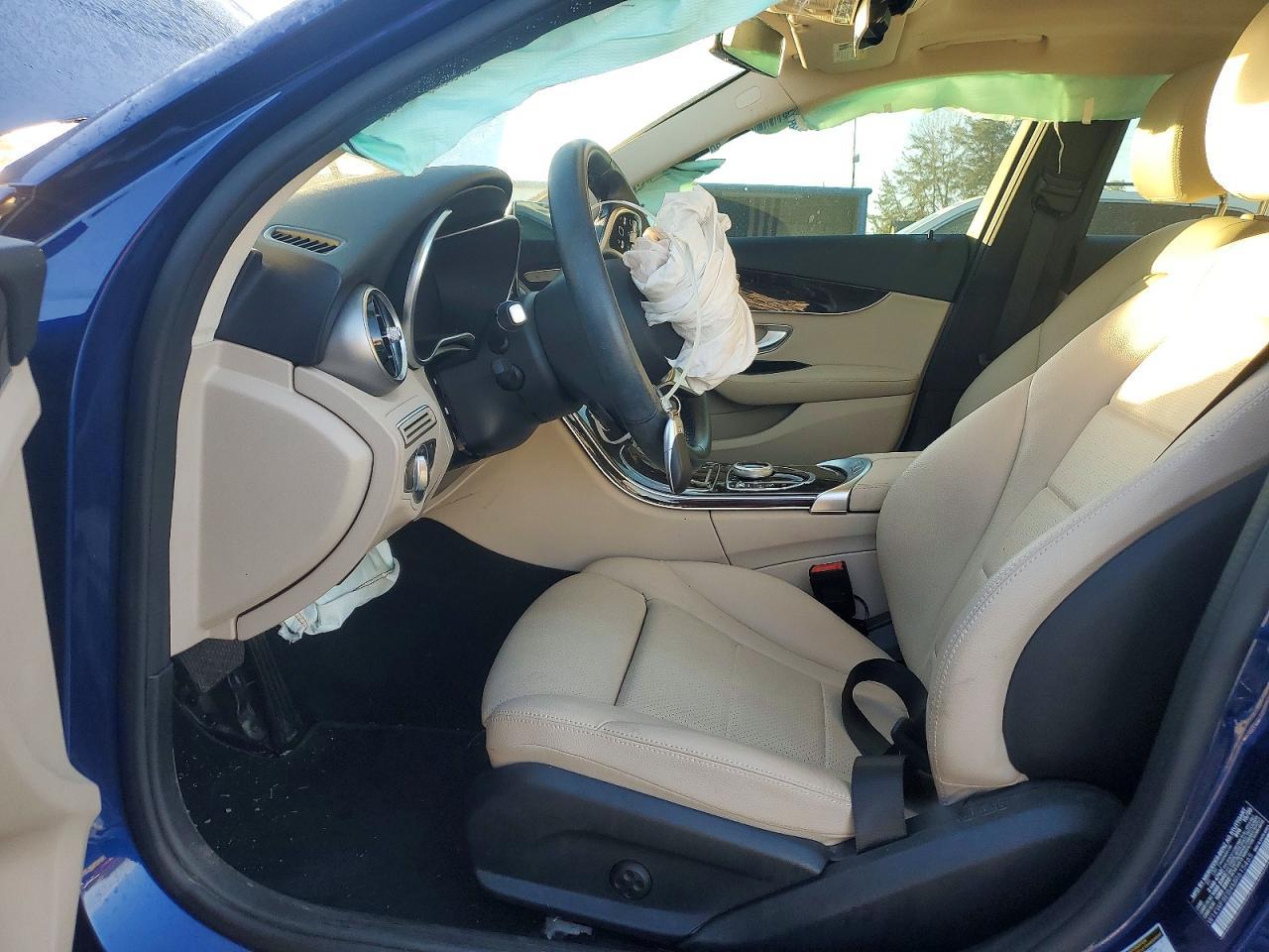 2021 Mercedes-Benz C 300 4Matic - Фото 7