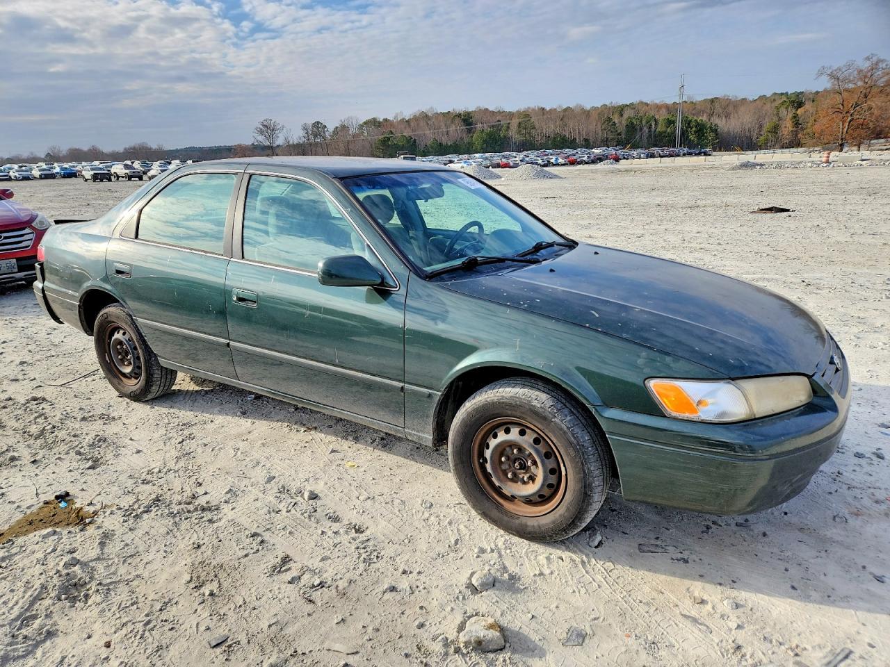 1999 Toyota Camry Le - Image 4