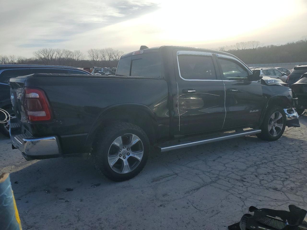 2020 Ram 1500 Laramie - Image 3