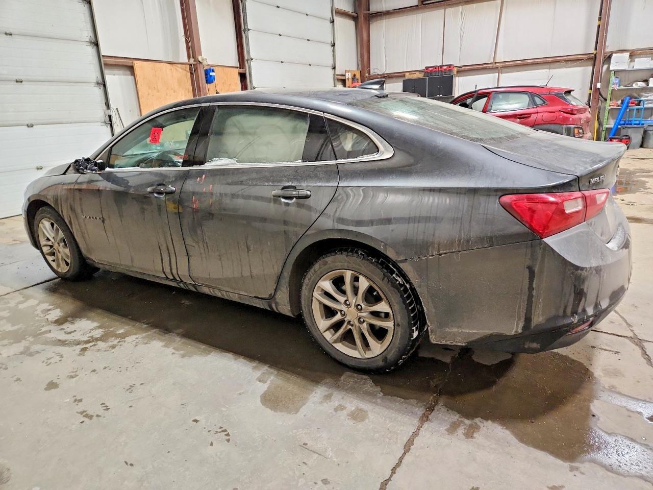 2018 Chevrolet Malibu Lt - Image 2