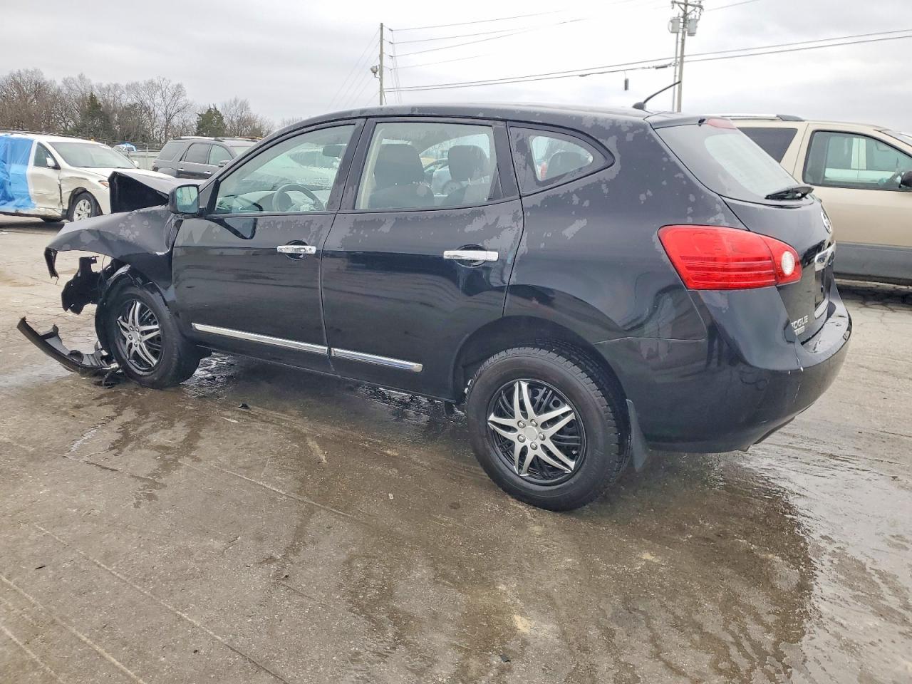 2015 Nissan Rogue Select S - Фото 2