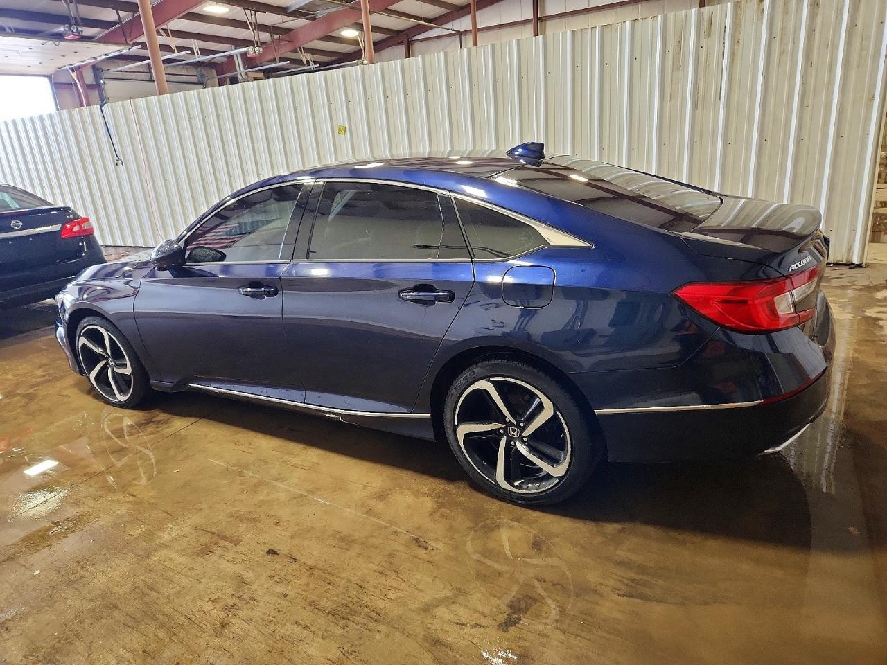 2019 Honda Accord Ex - Фото 2