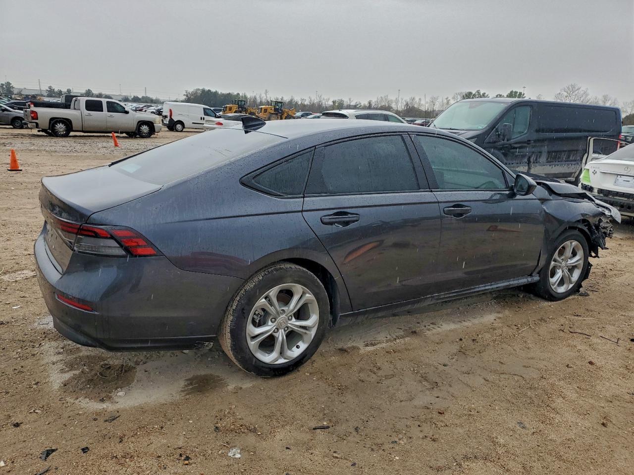 2025 Honda Accord Se - Image 3