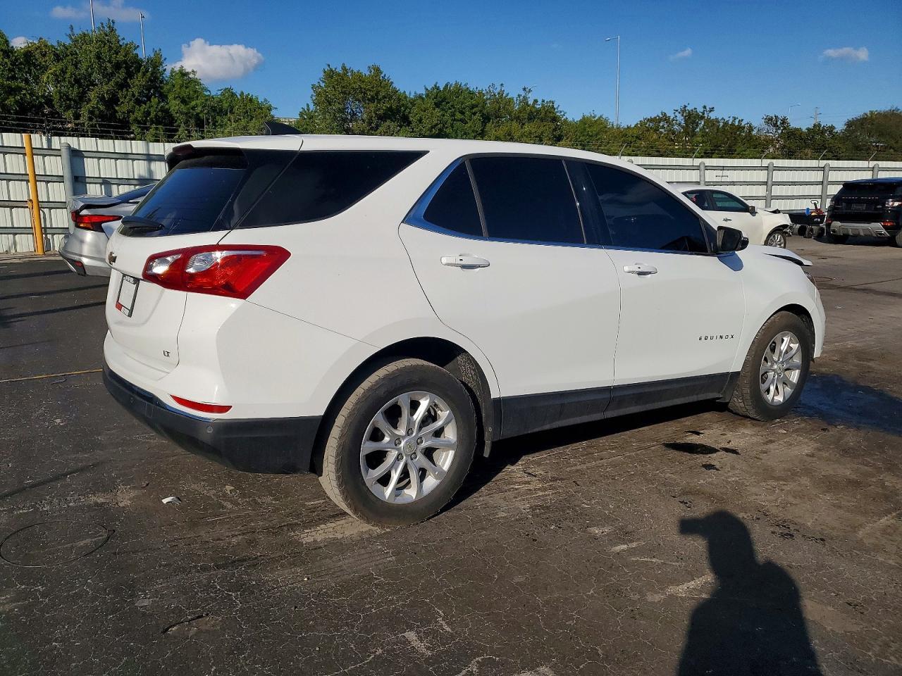 2018 Chevrolet Equinox Lt - Фото 3