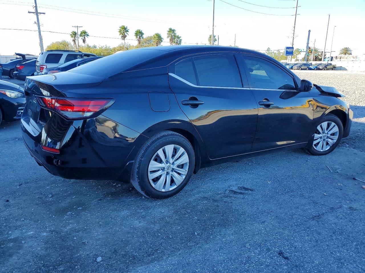 2025 Nissan Sentra S - Image 3