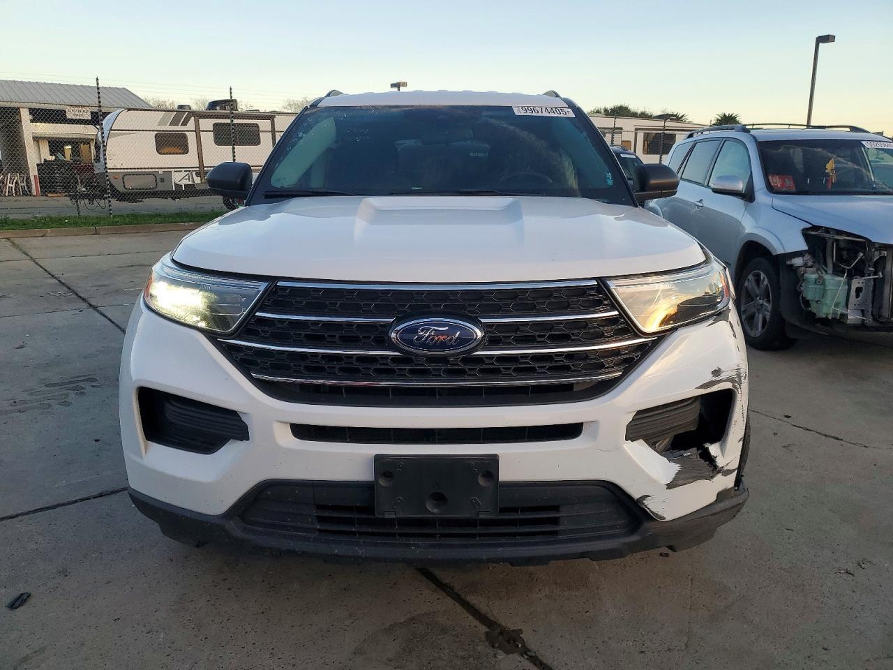 2020 Ford Explorer Xlt - Фото 5