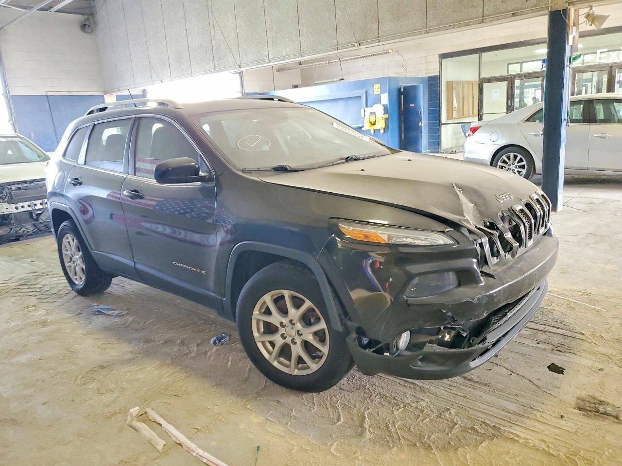 2016 Jeep Cherokee Latitude - Фото 4
