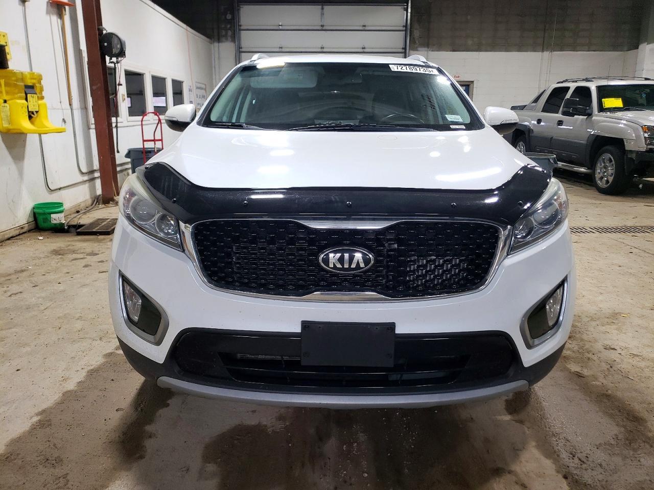 2017 Kia Sorento Ex - Image 5