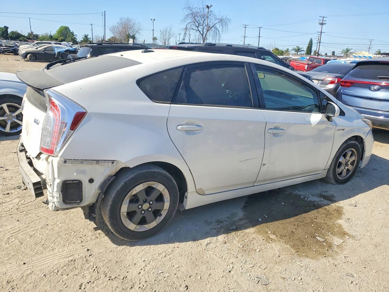 2013 Toyota Prius - Фото 3