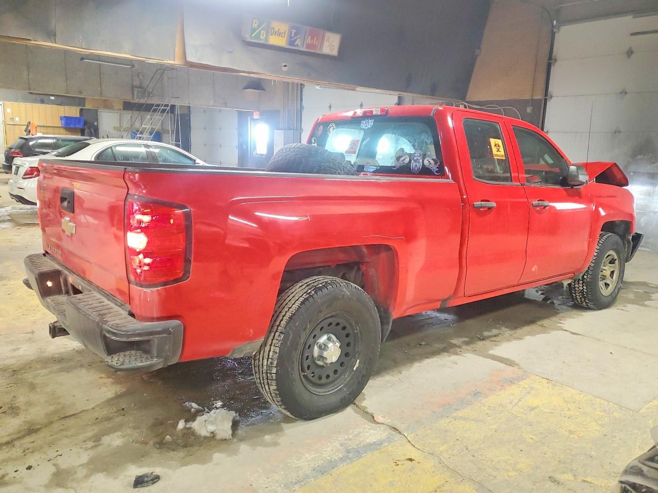 2017 Chevrolet Silverado K1500 - Фото 3