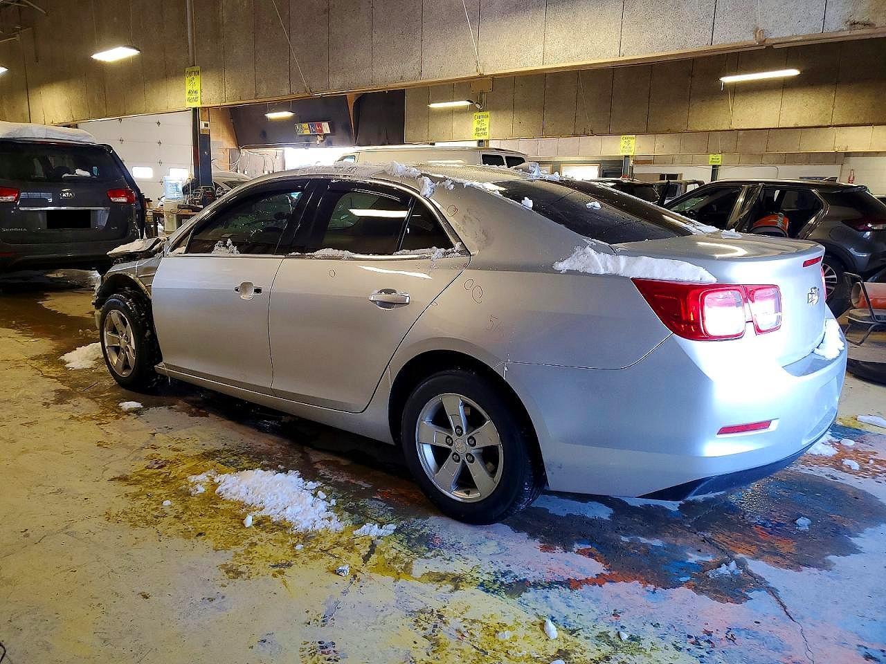 2014 Chevrolet Malibu 1Lt - Фото 2