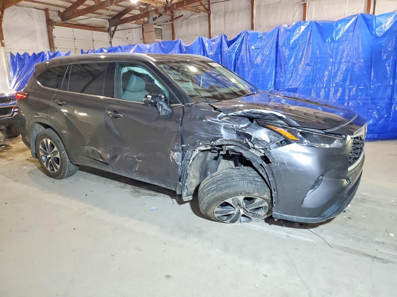 2022 Toyota Highlander Xle - Image 4