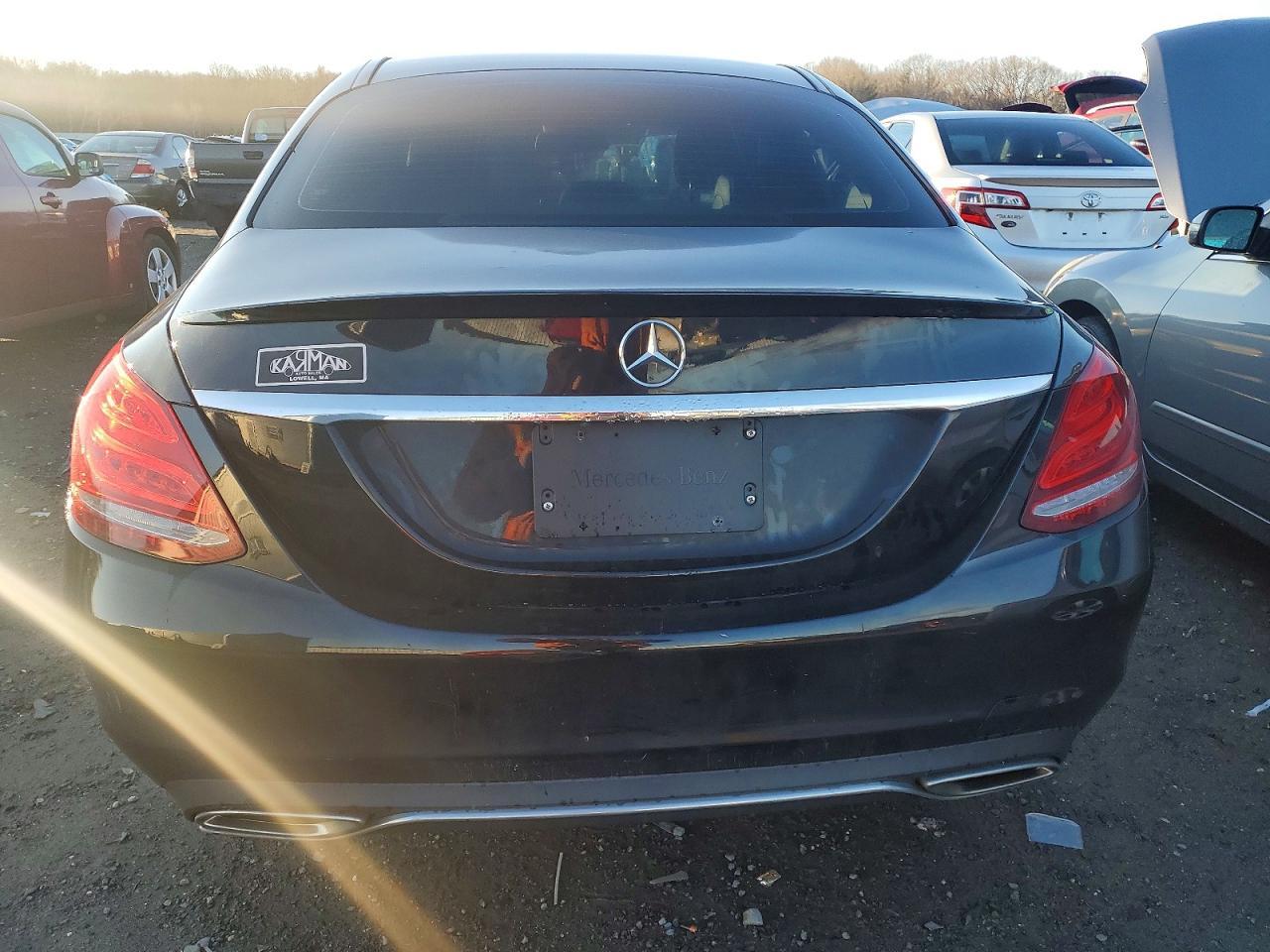 2016 Mercedes-Benz C 300 4Matic - Image 6