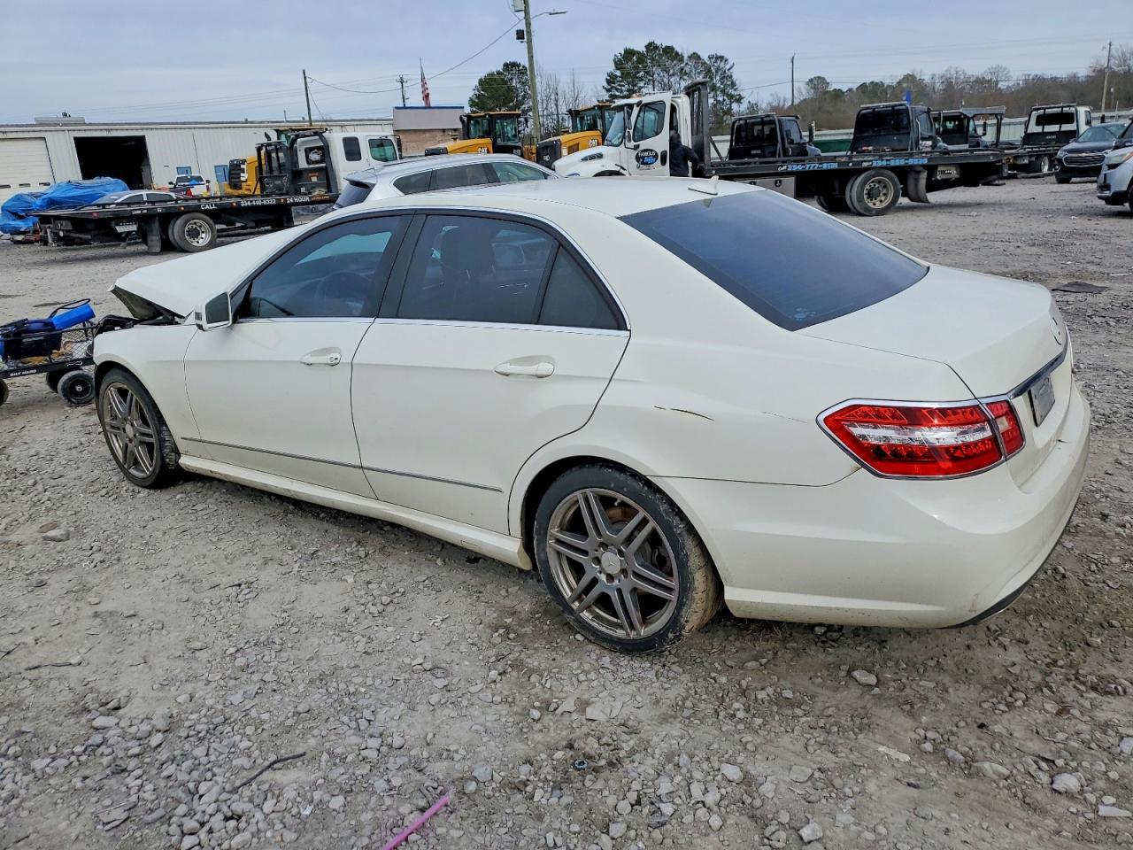 2010 Mercedes-Benz E 350 - Фото 2