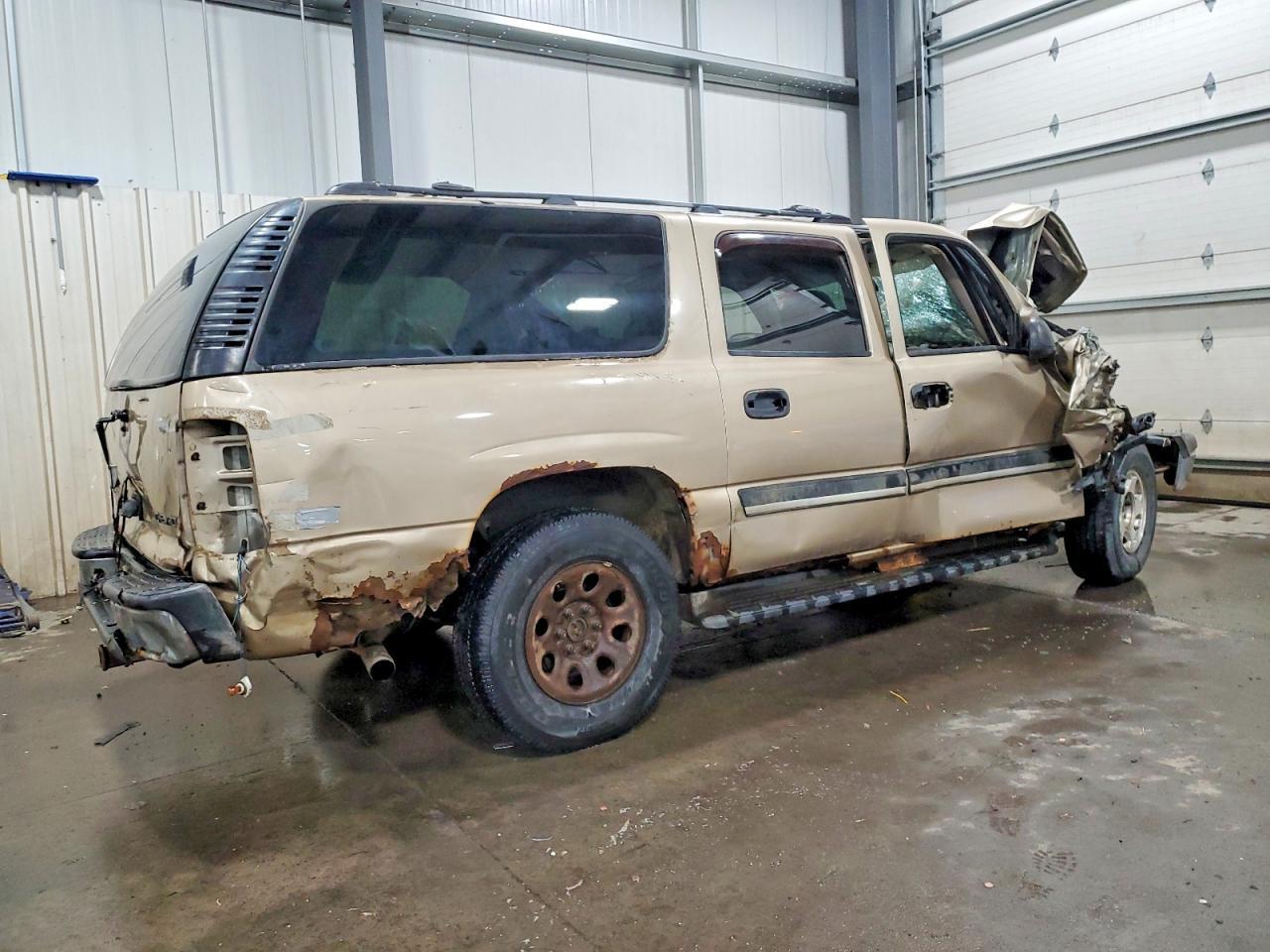 2005 Chevrolet Suburban K1500 - Фото 3