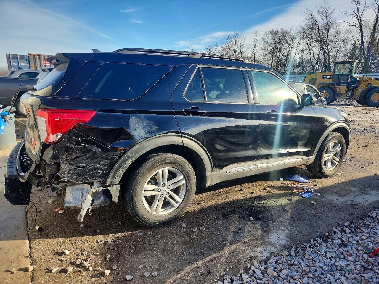 2022 Ford Explorer Xlt - Фото 3