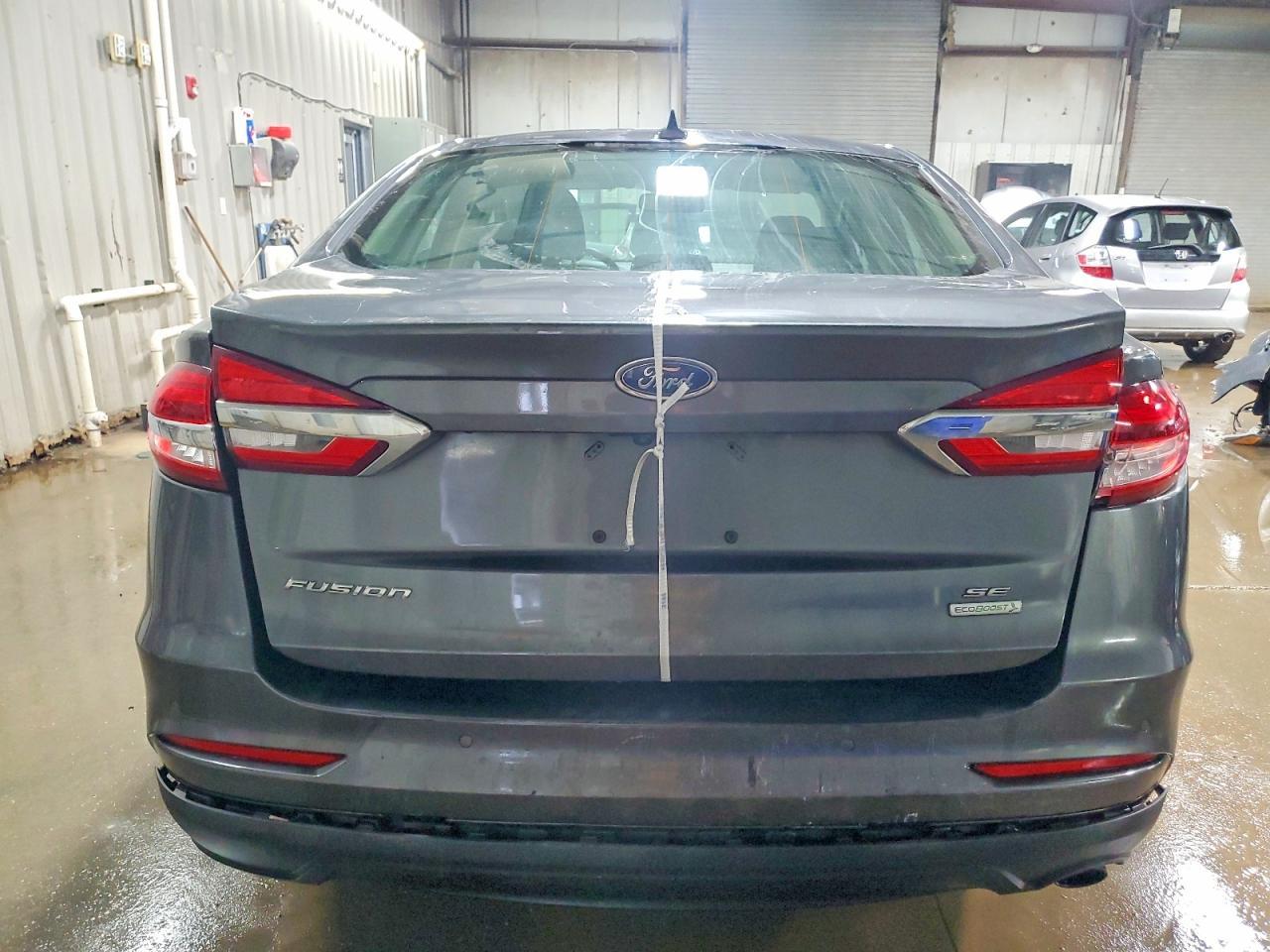 2020 Ford Fusion Se - Image 6