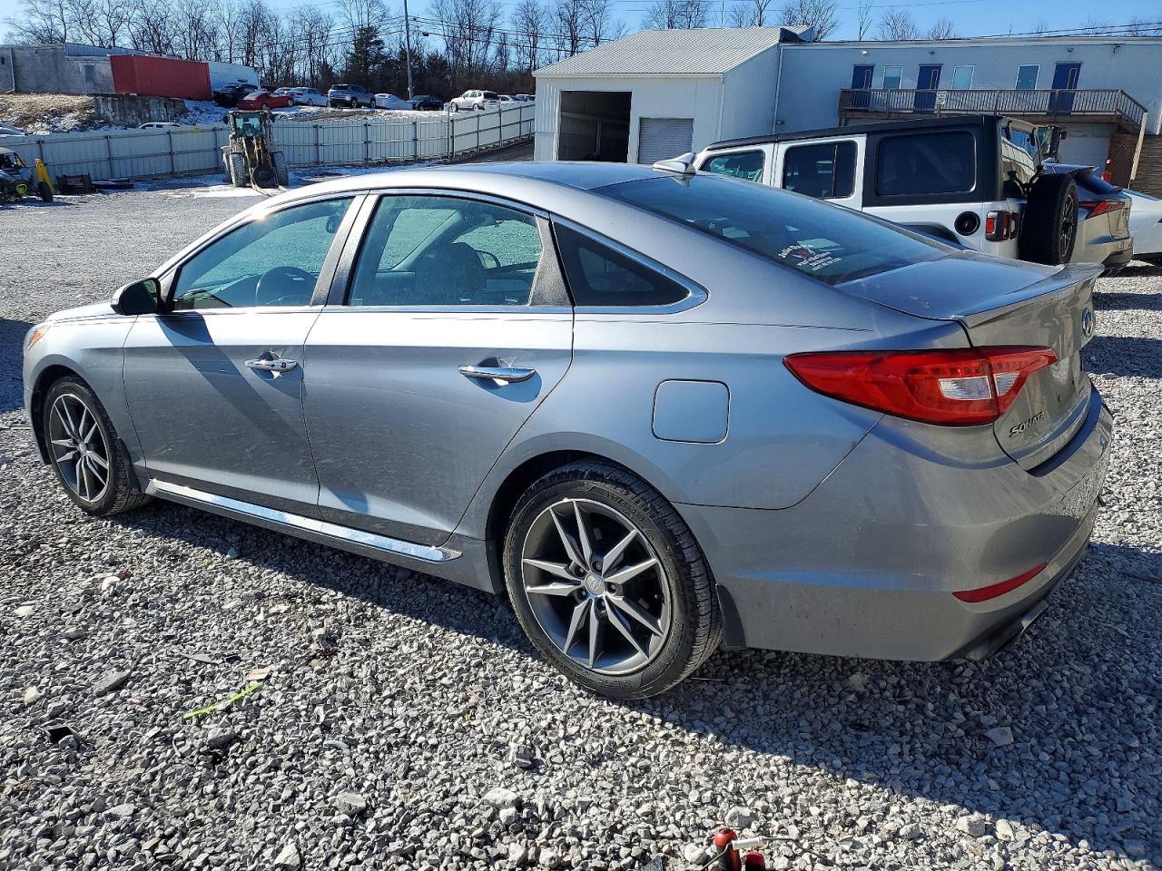 2015 Hyundai Sonata Sport - Image 2