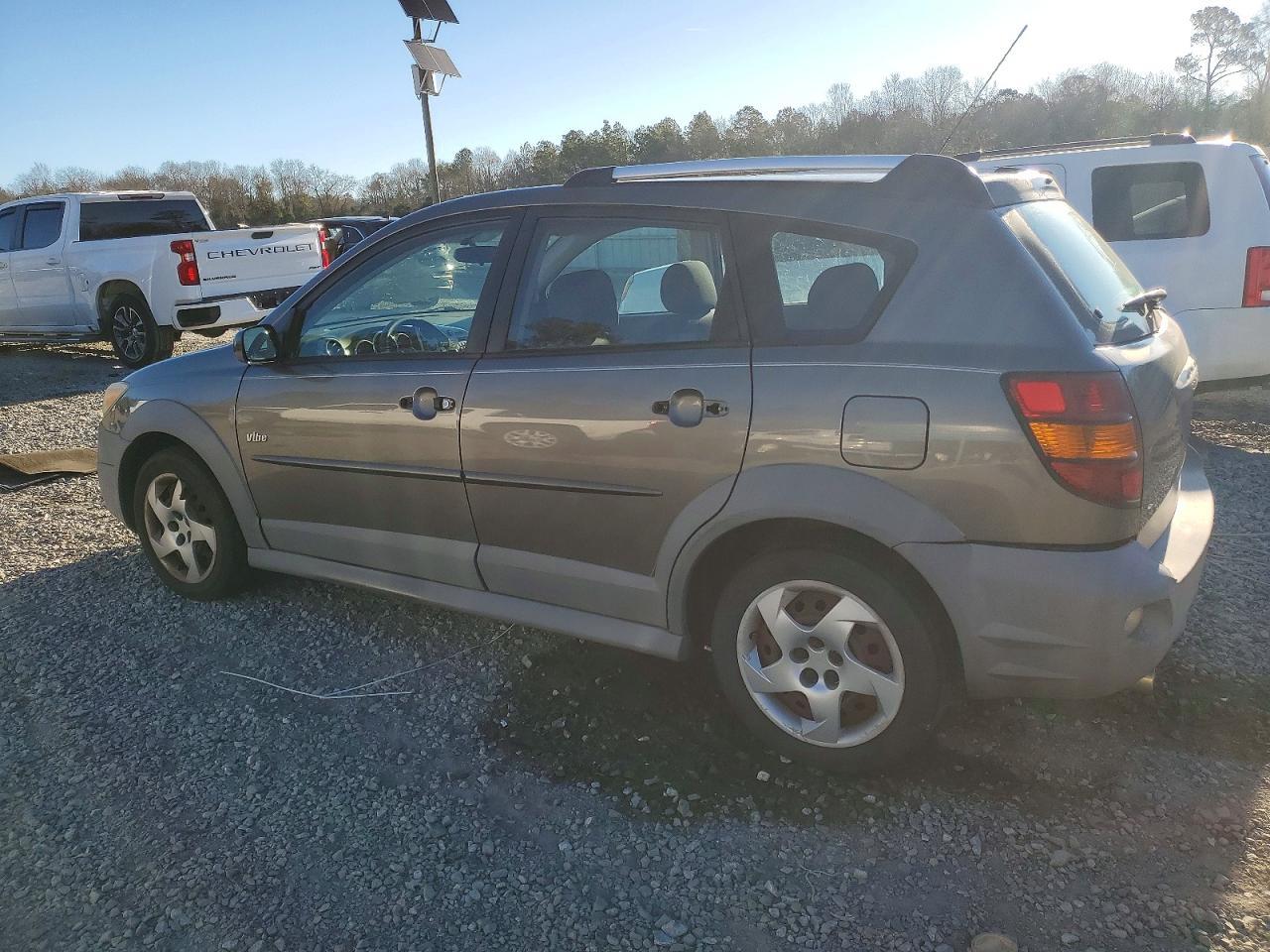 2005 Pontiac Vibe - Фото 2