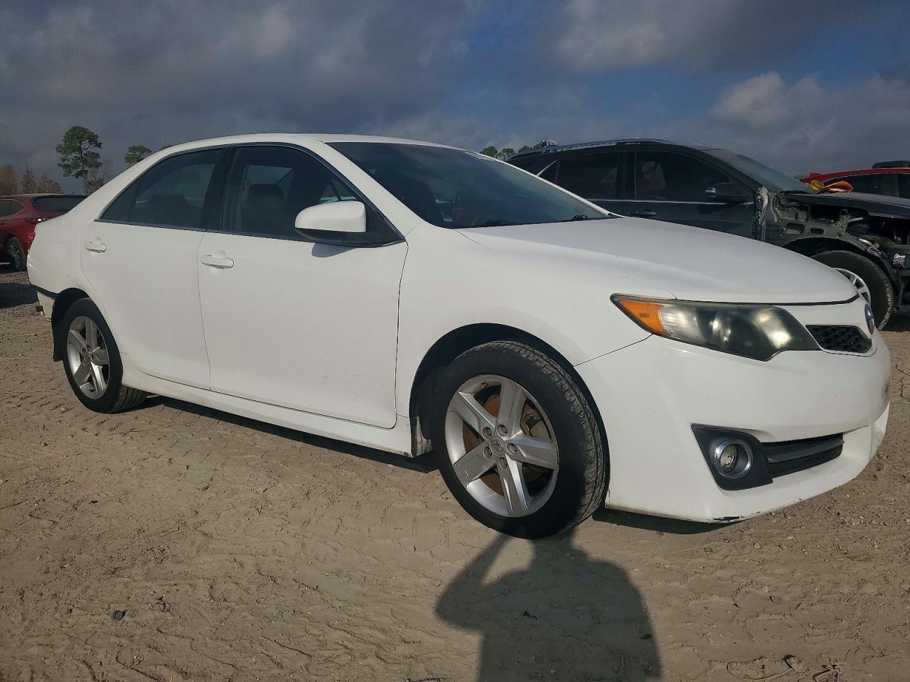 2014 Toyota Camry 4D 2Wd - Image 4