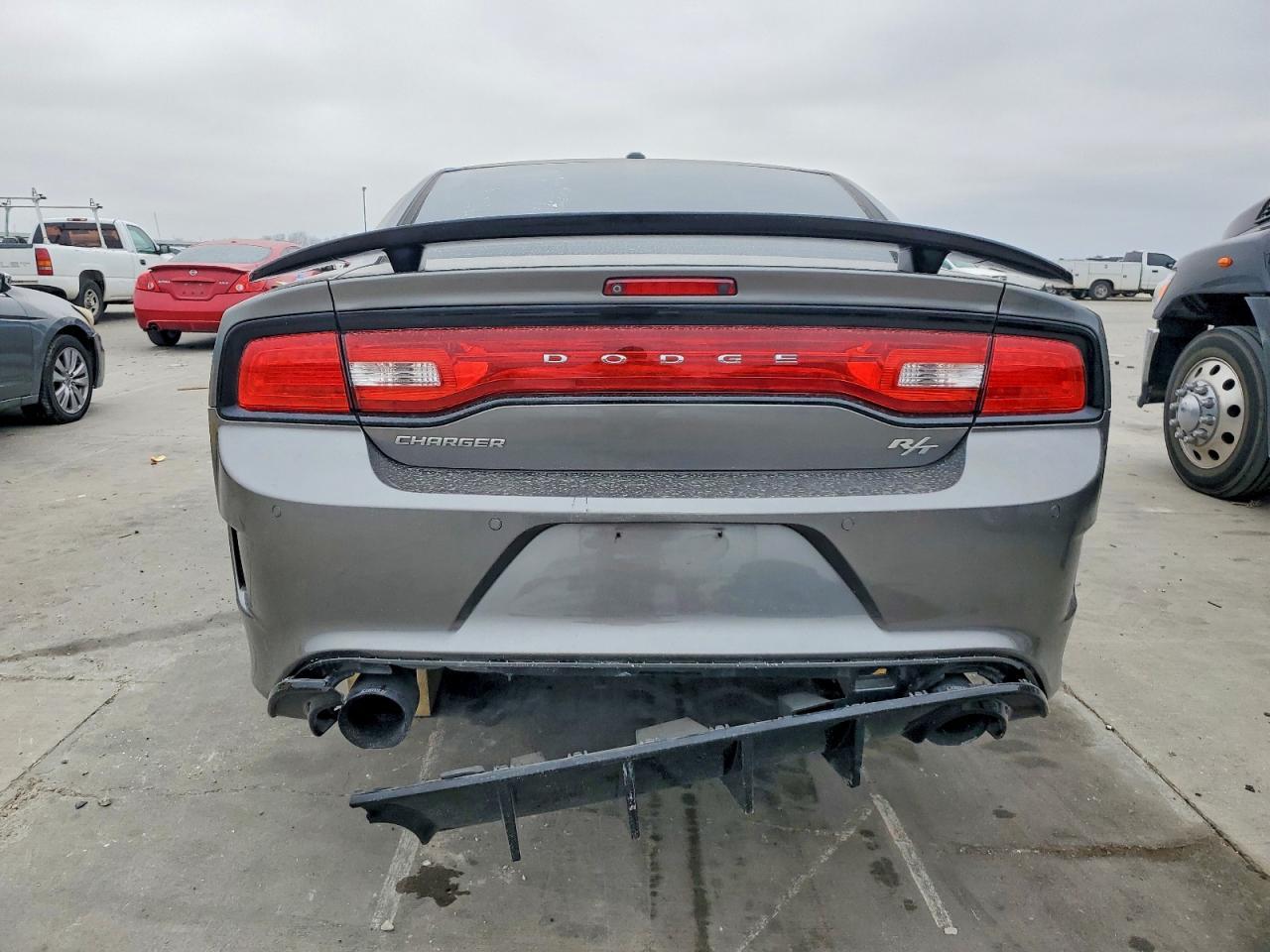 2012 Dodge Charger R - Image 6