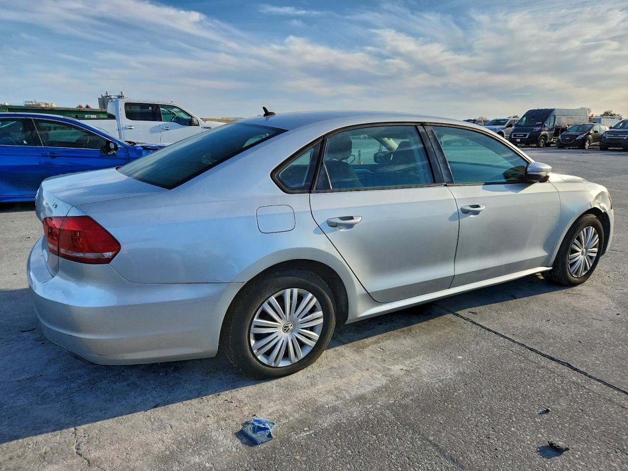 2014 Volkswagen Passat S - Image 3