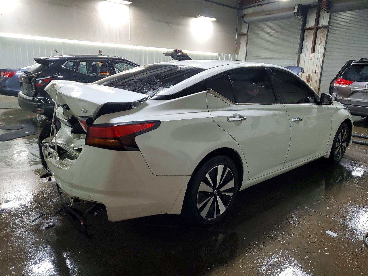 2021 Nissan Altima 2.5 Sv - Фото 3