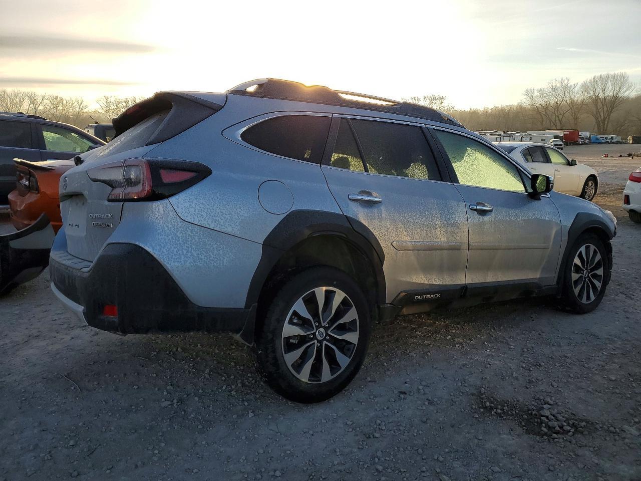 2024 Subaru Outback Touring - Фото 3