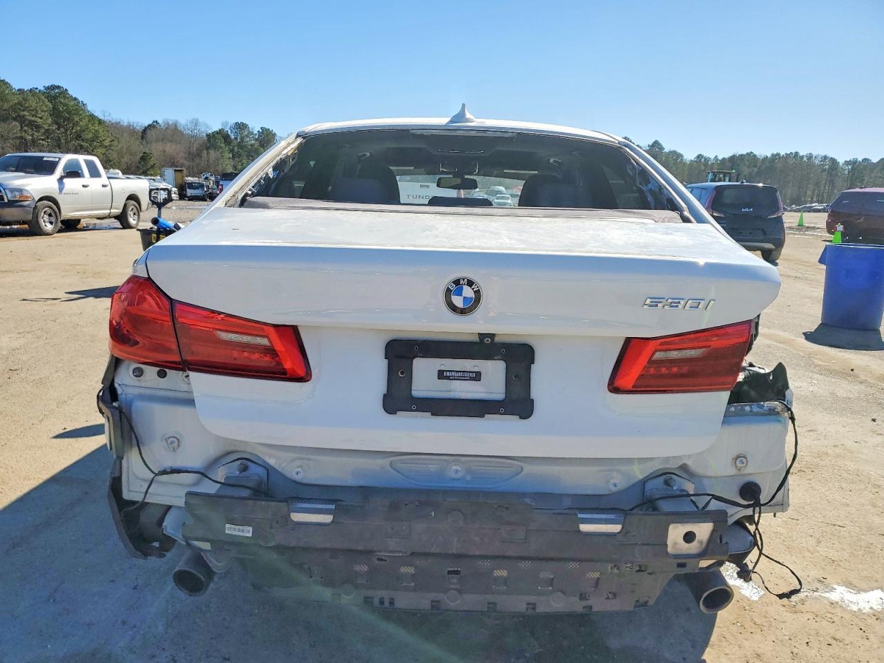 2019 BMW 530 I - Фото 6