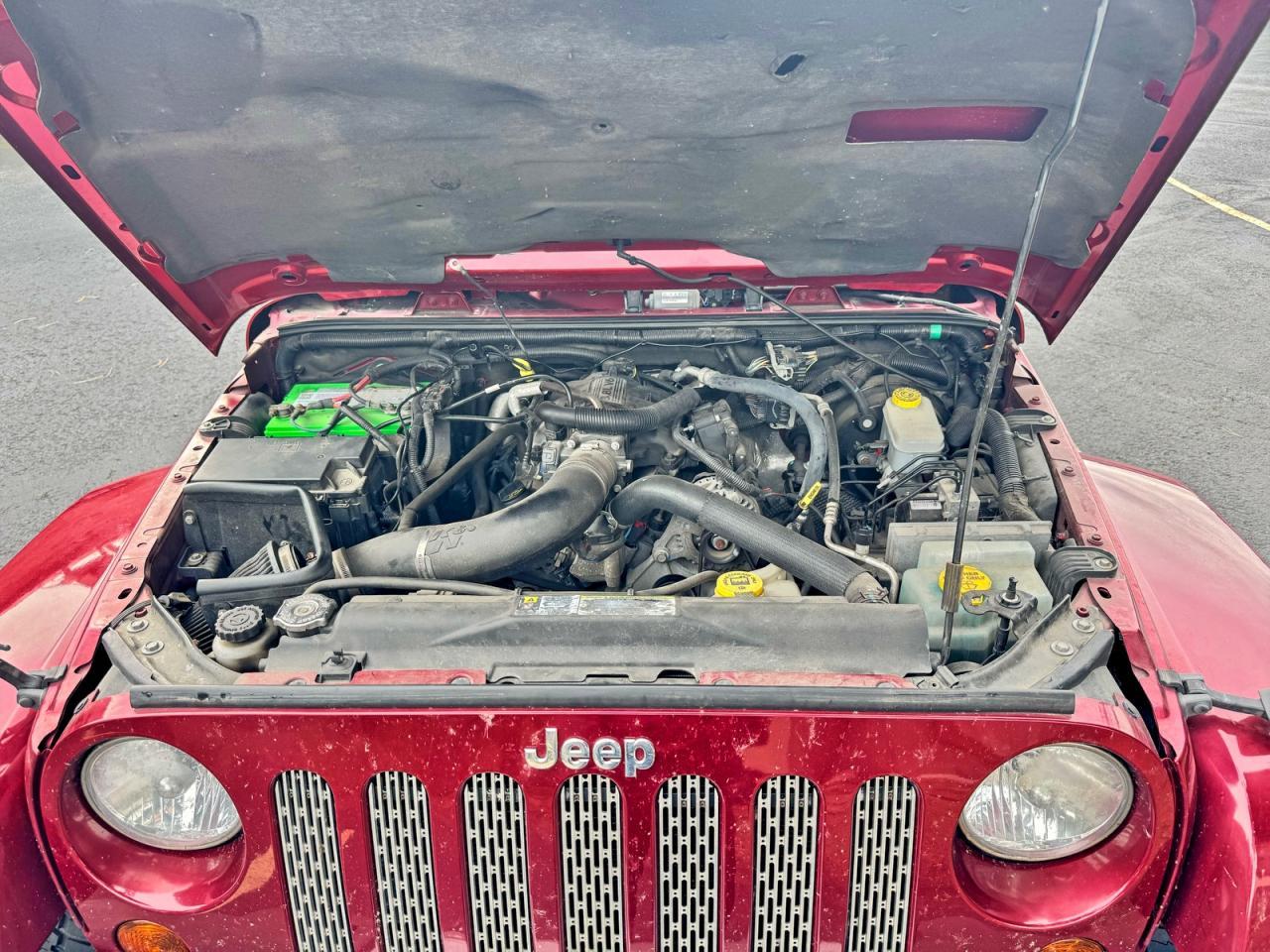 2011 Jeep Wrangler Unlimited Sahara - Image 7