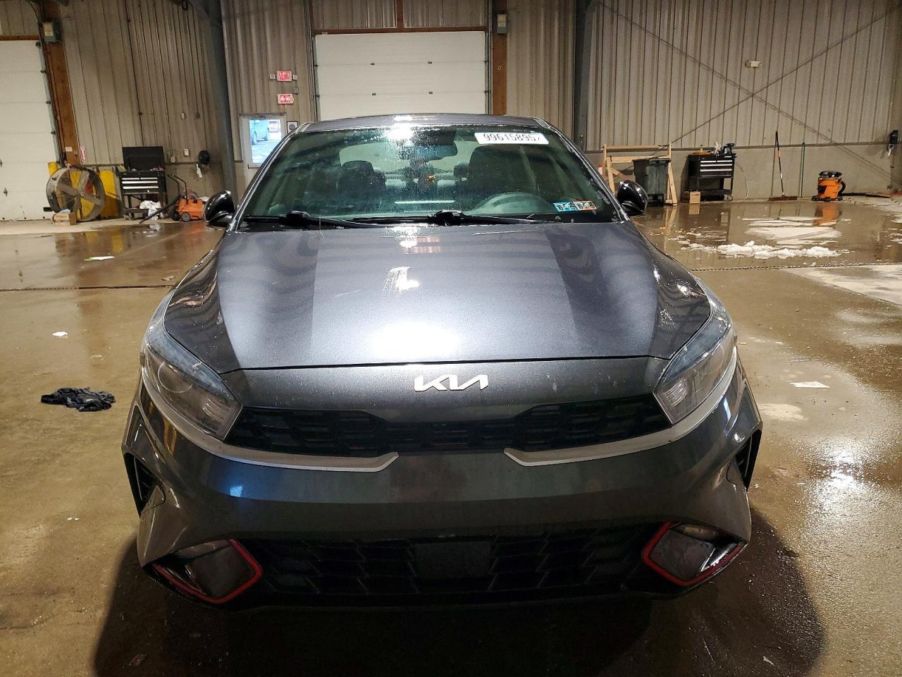 2022 Kia Forte Gt Line - Image 5