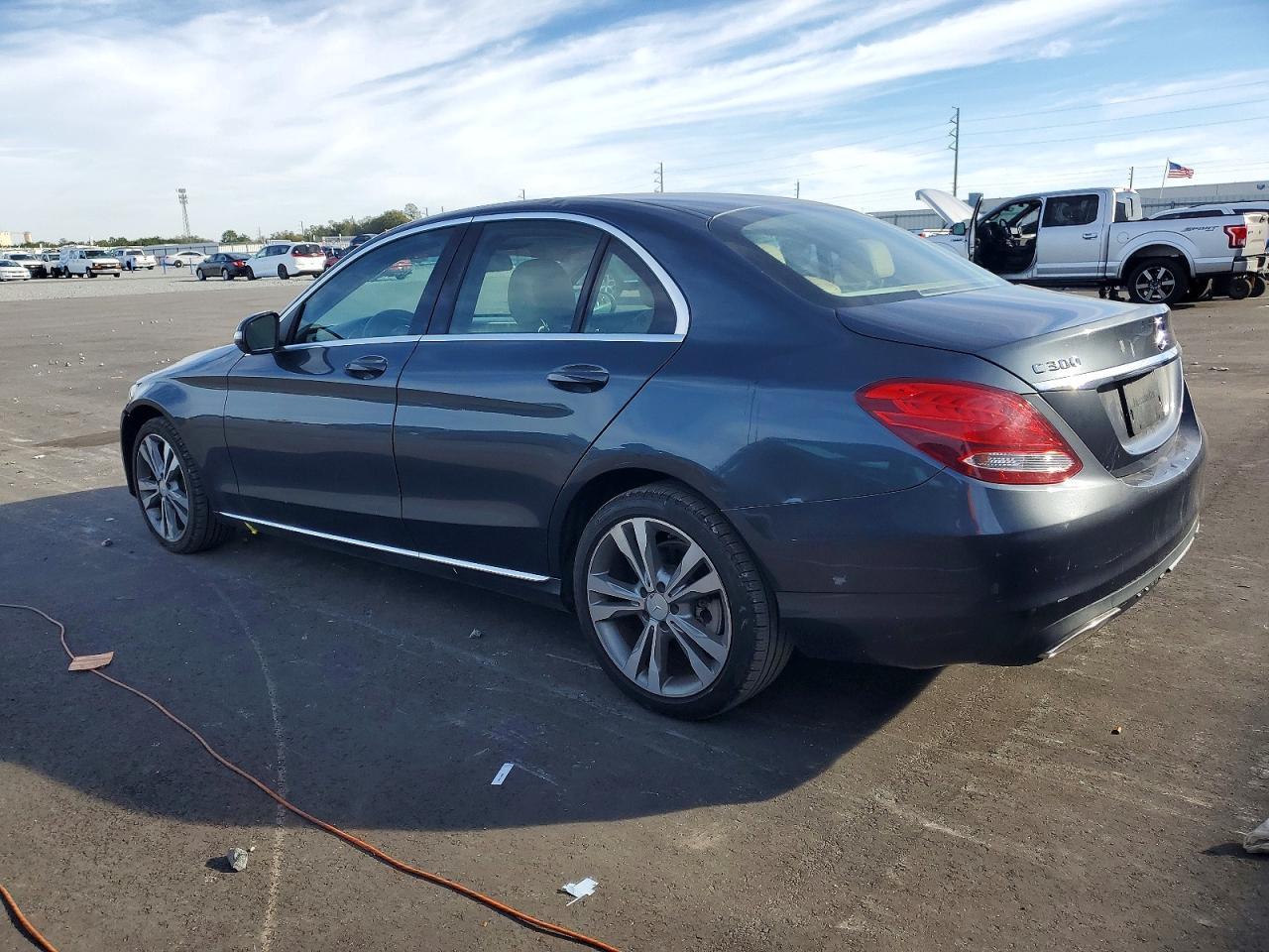 2015 Mercedes-Benz C 300 4Matic - Фото 2