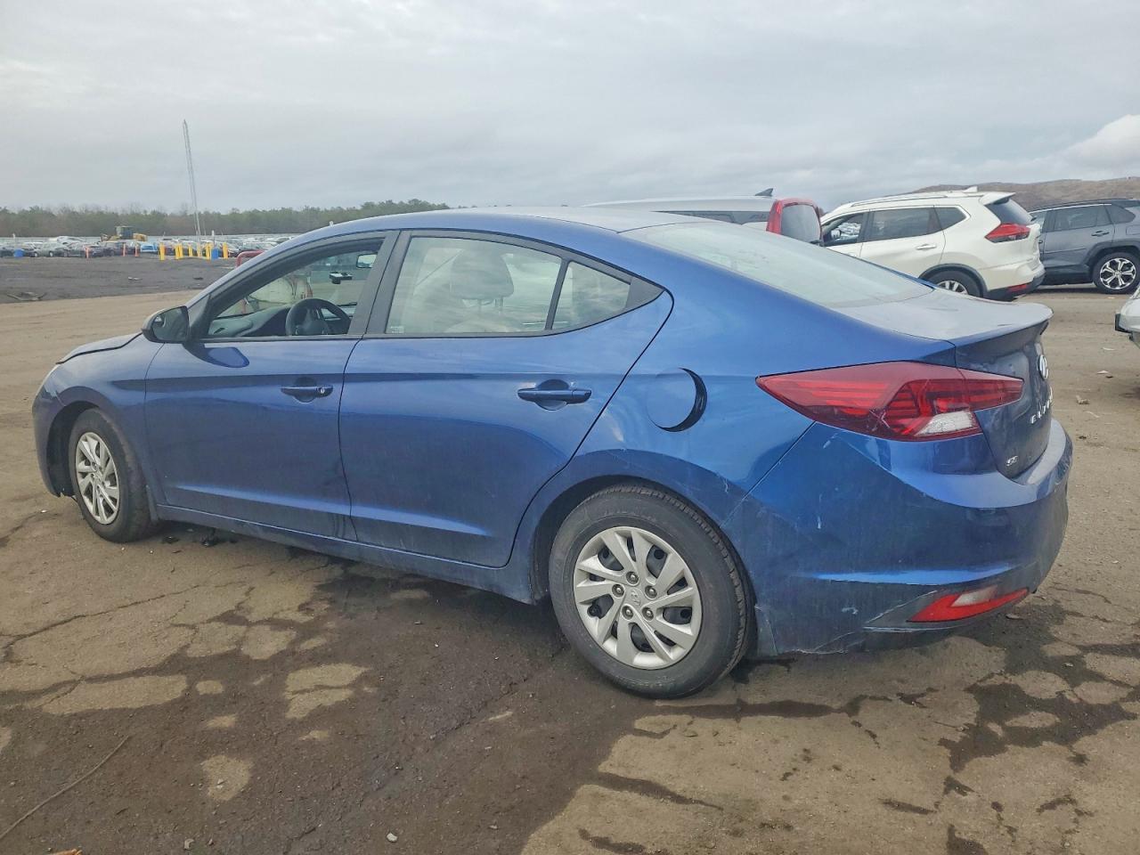 2019 Hyundai Elantra Se - Фото 2