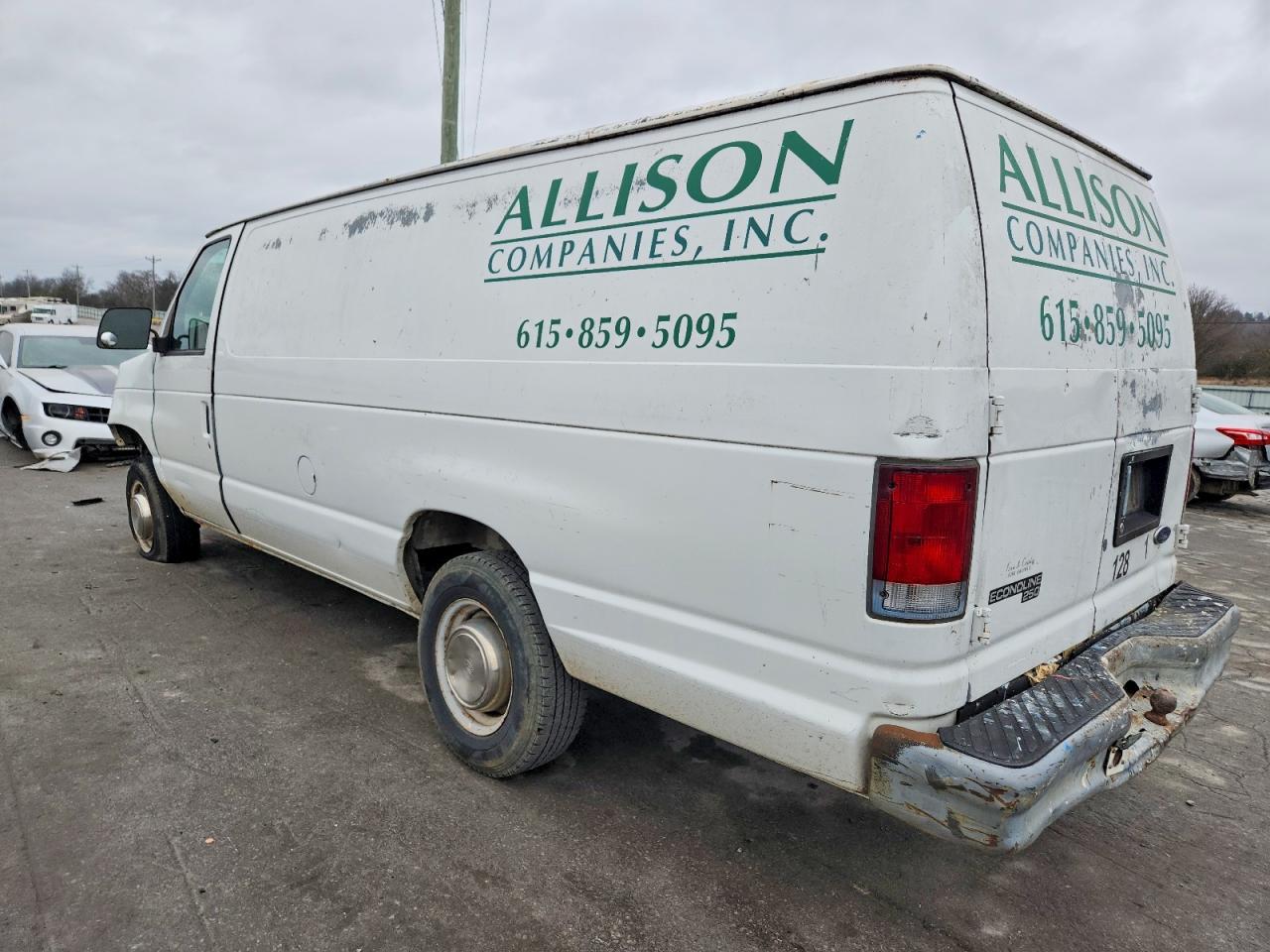 1998 Ford E250 Delivery Van - Фото 2