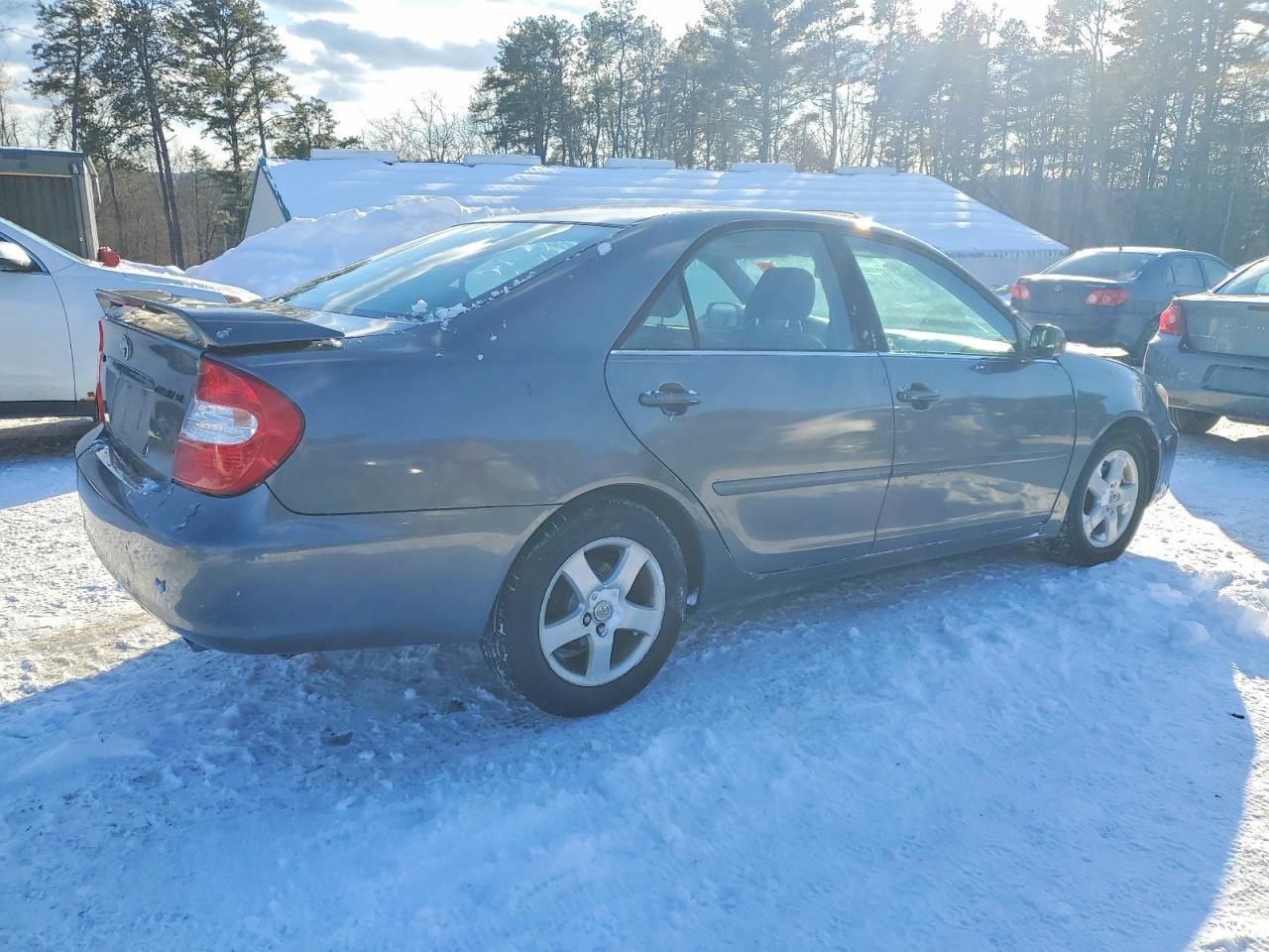 2004 Toyota Camry - Фото 3