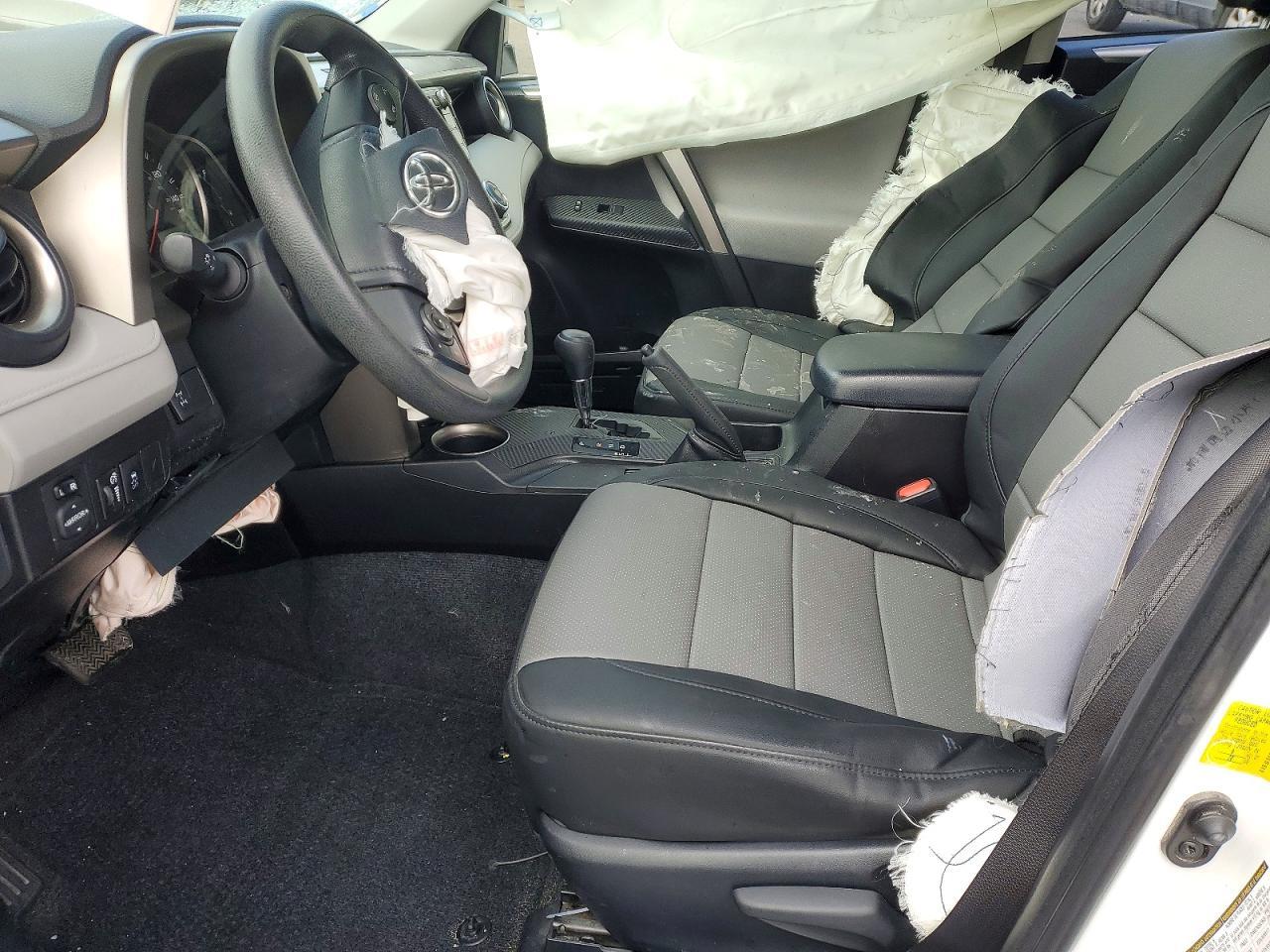 2015 Toyota Rav4 Le - Image 7