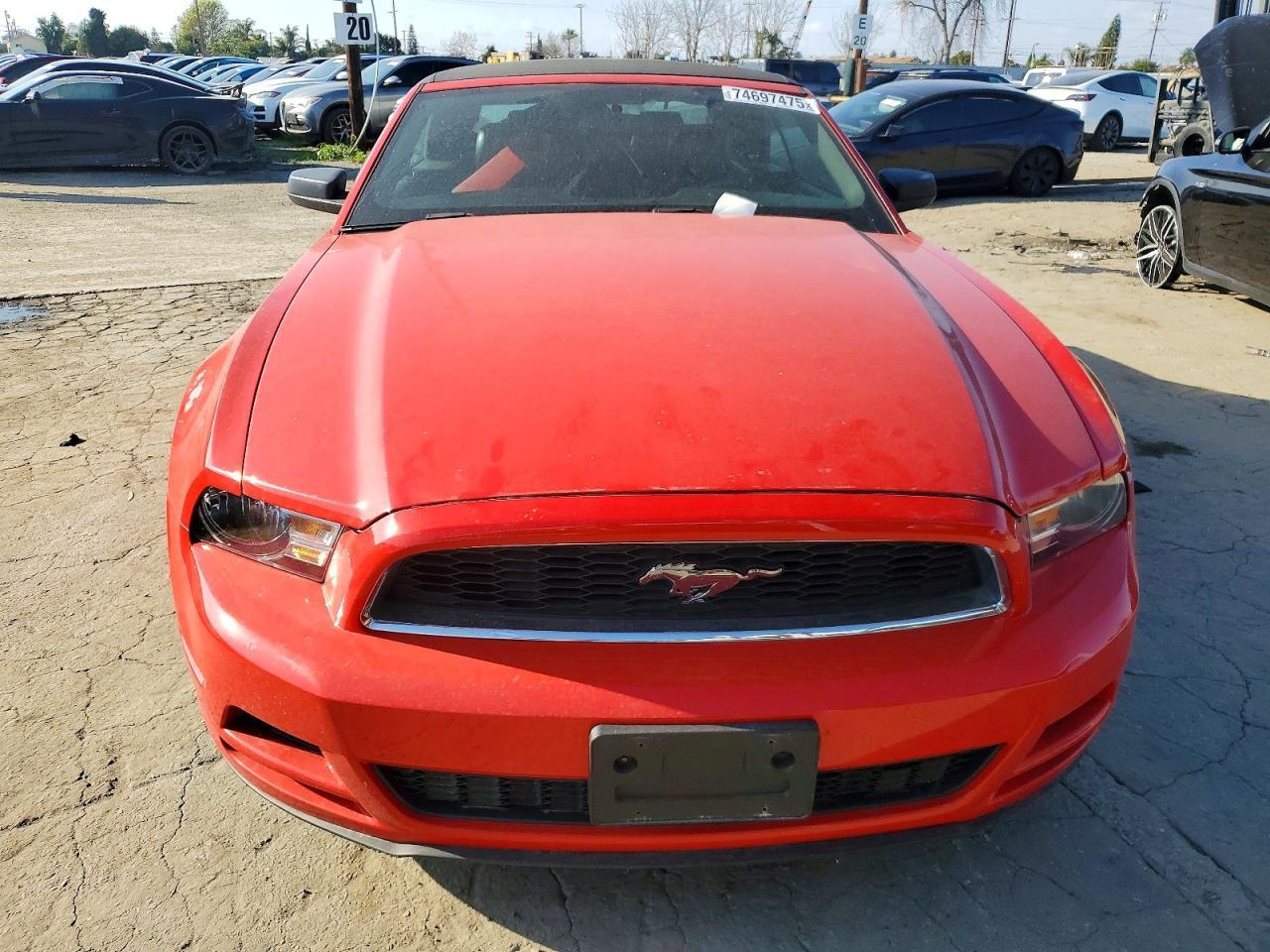 2014 Ford Mustang - Image 5