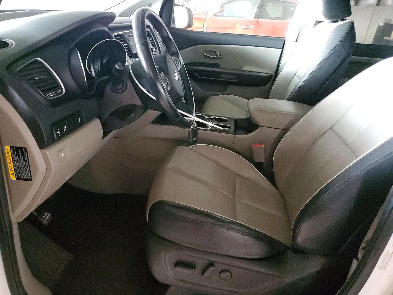2020 Kia Sedona Lx - Фото 7