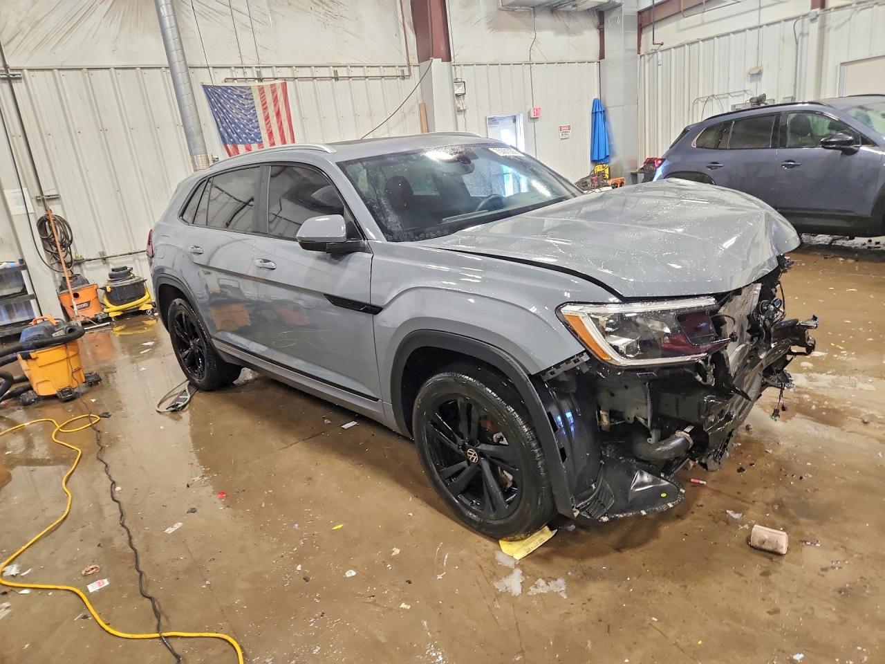 2024 Volkswagen Atlas Cross Sport Sel R-Line - Фото 4