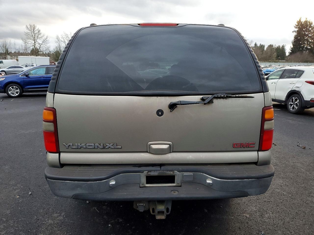 2000 GMC Yukon Xl K1500 - Image 6