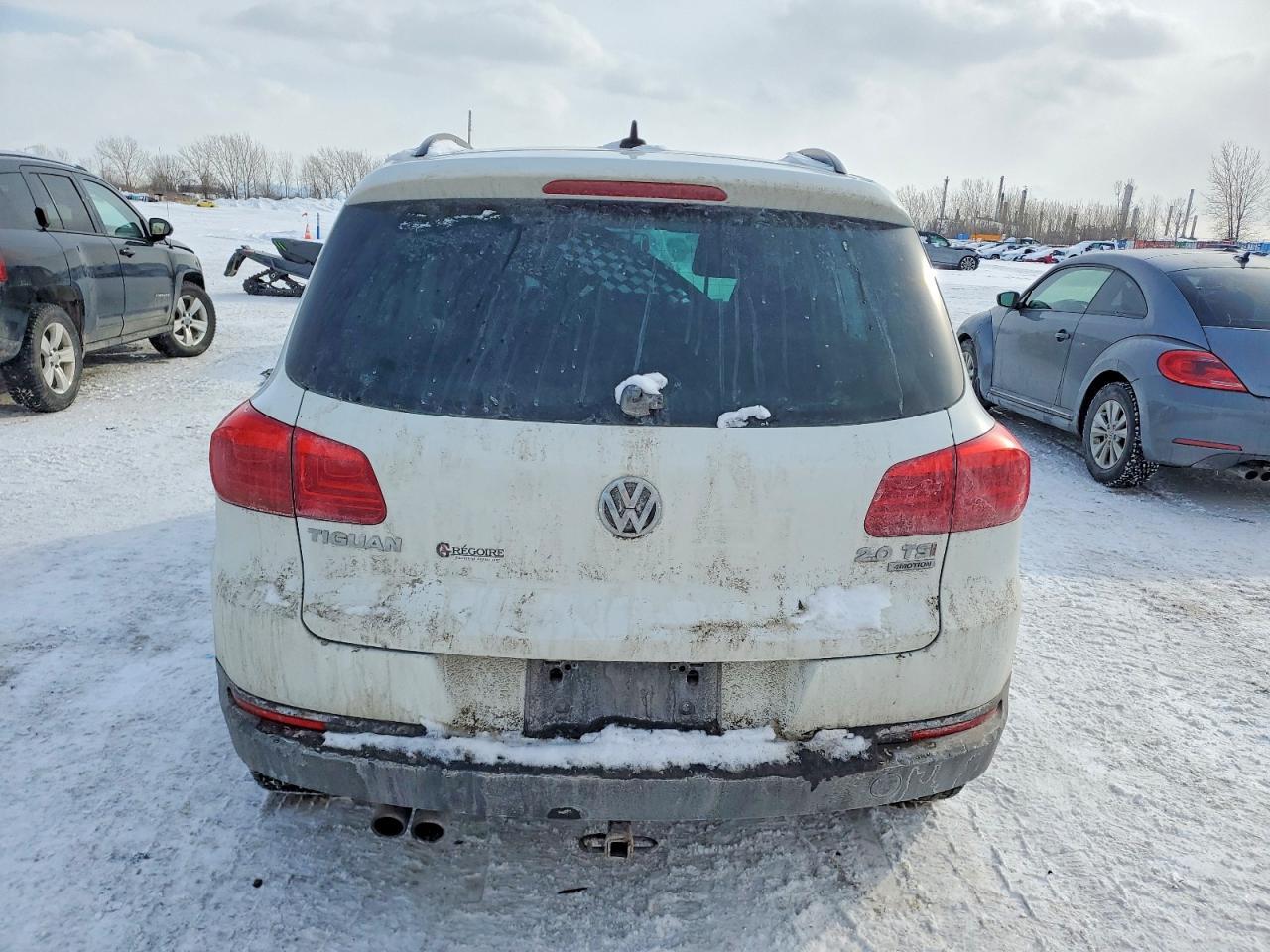 2015 Volkswagen Tiguan S - Image 6