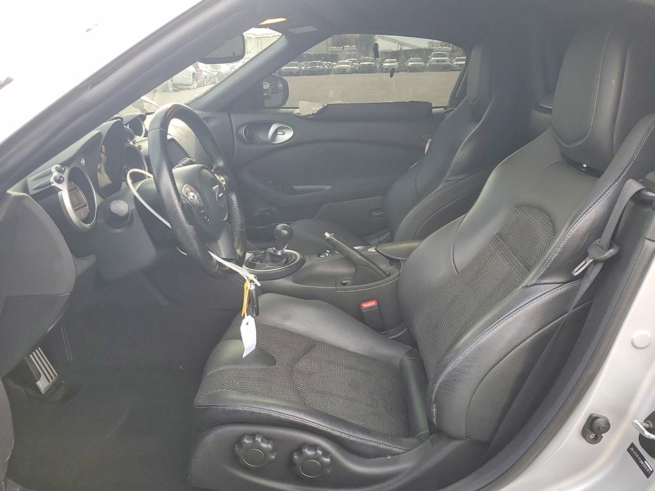 2010 Nissan 370Z - Фото 7