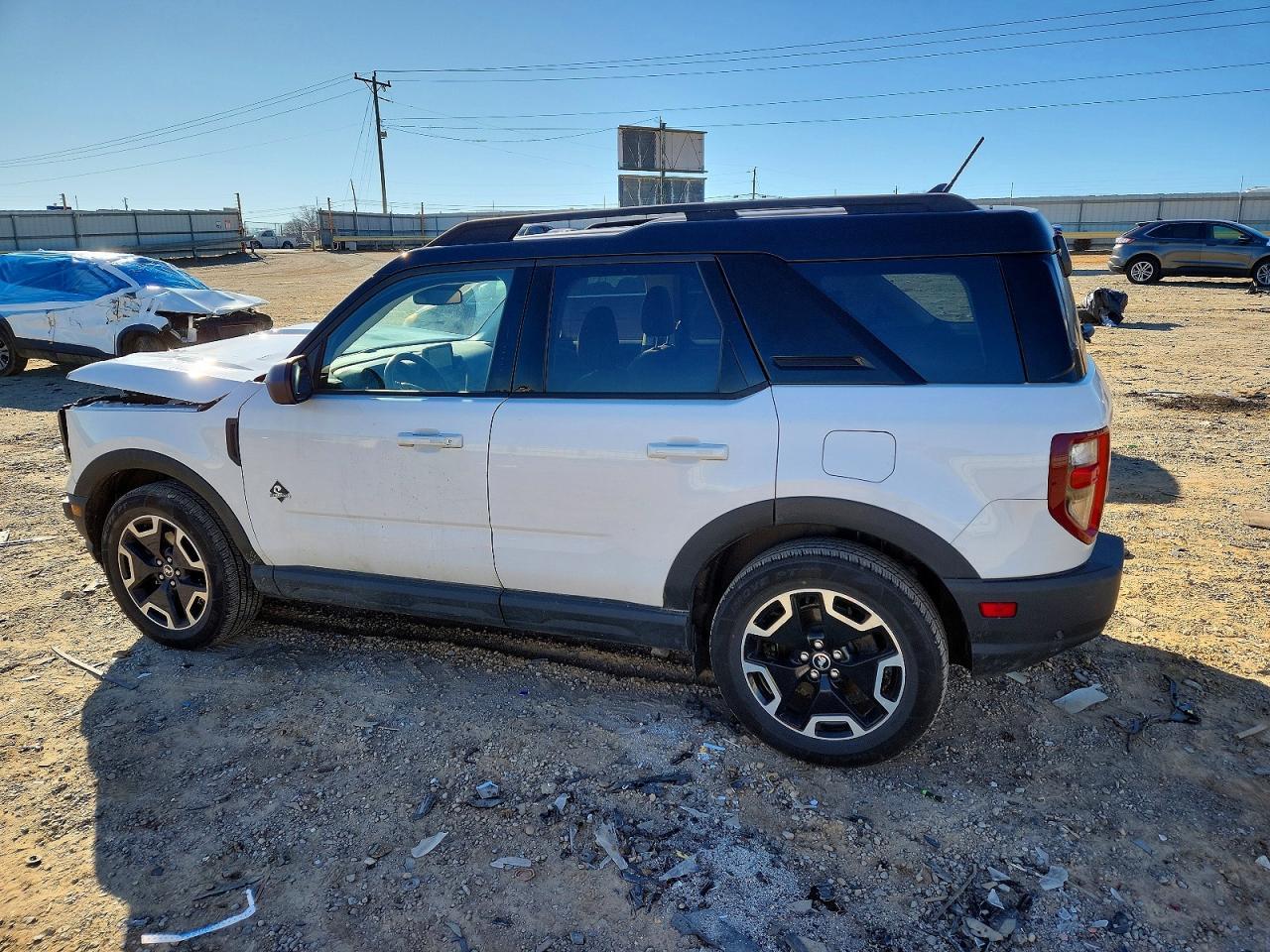 2021 Ford Bronco Sport Outer Banks - Image 2