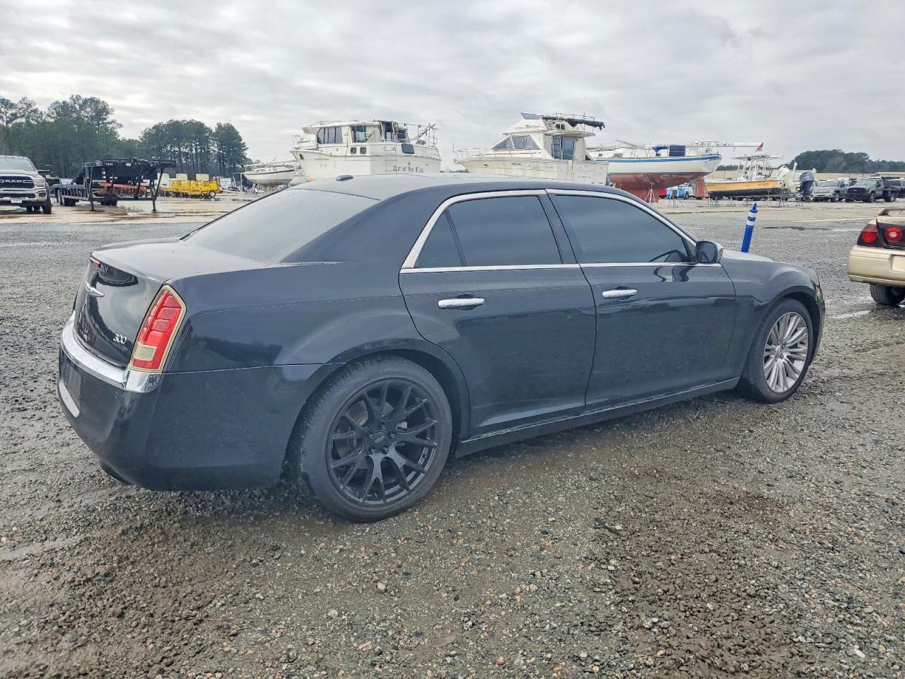2011 Chrysler 300 Limited - Фото 3