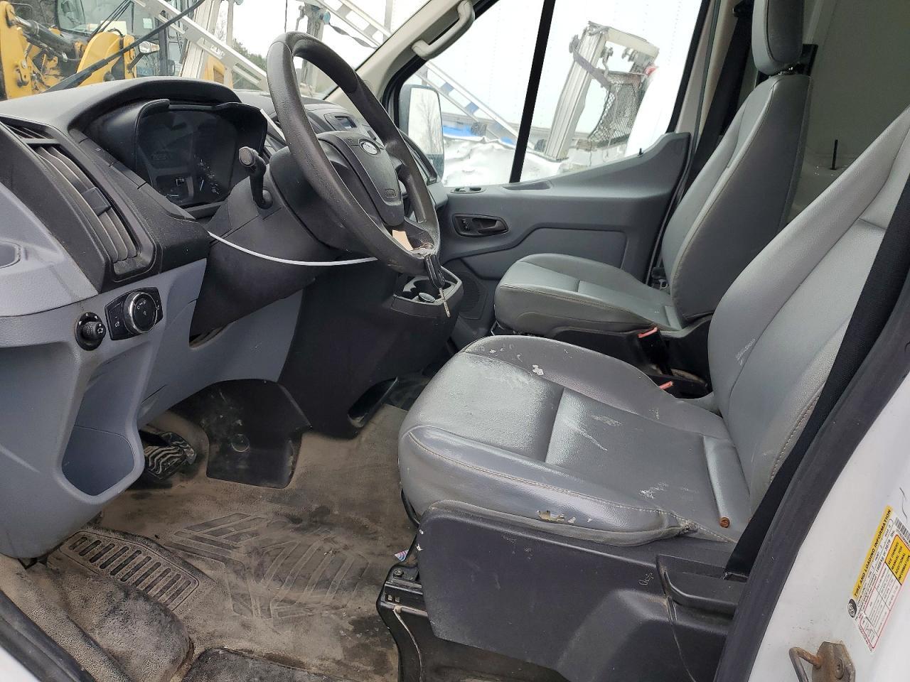 2017 Ford Transit 250 Delivery Van - Фото 7