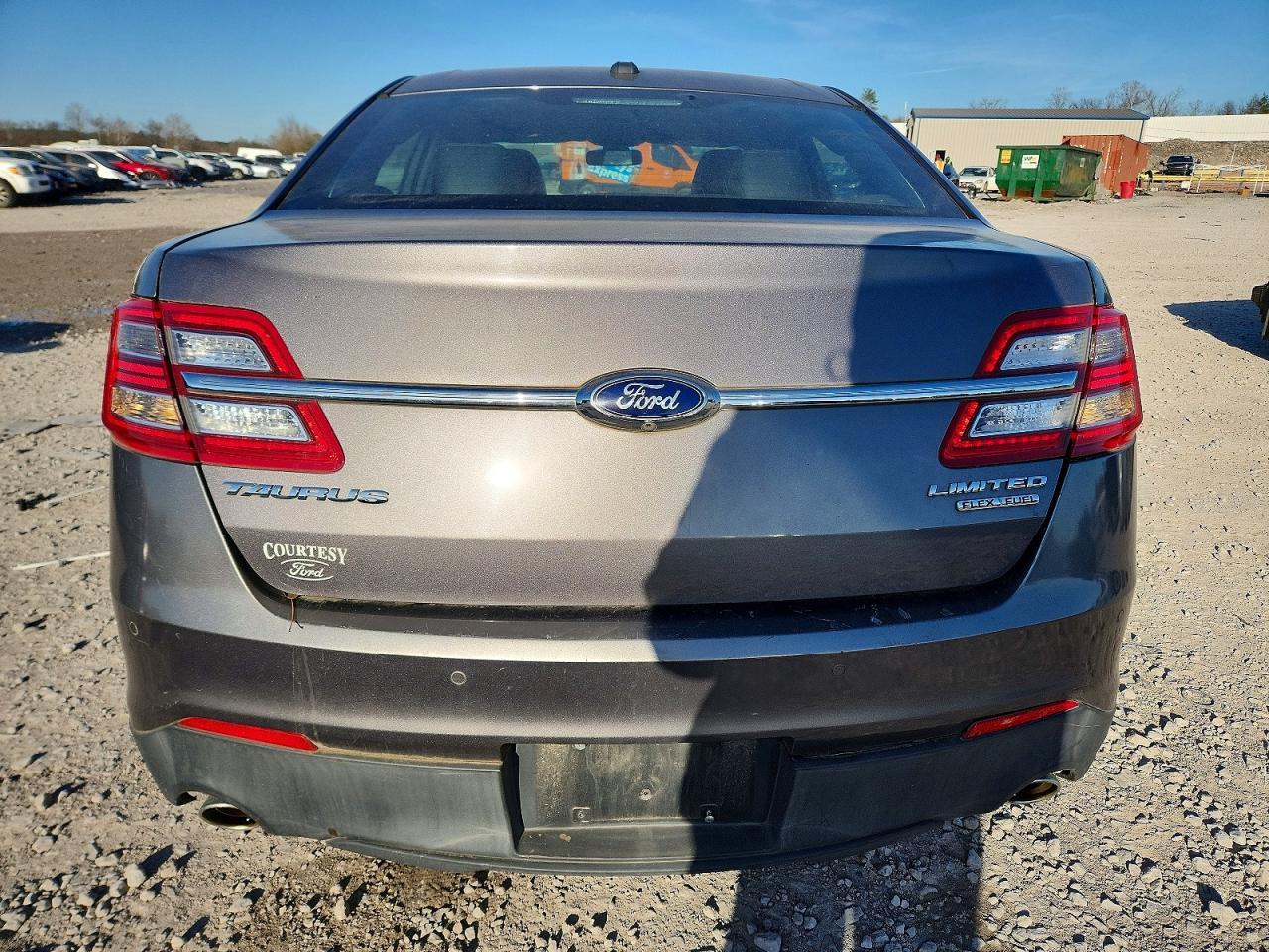 2014 Ford Taurus Limited - Image 6