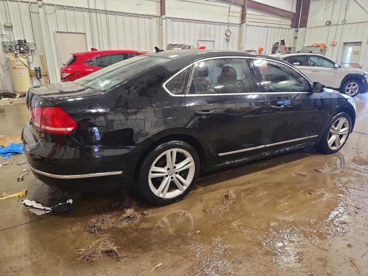 2015 Volkswagen Passat Se - Фото 3