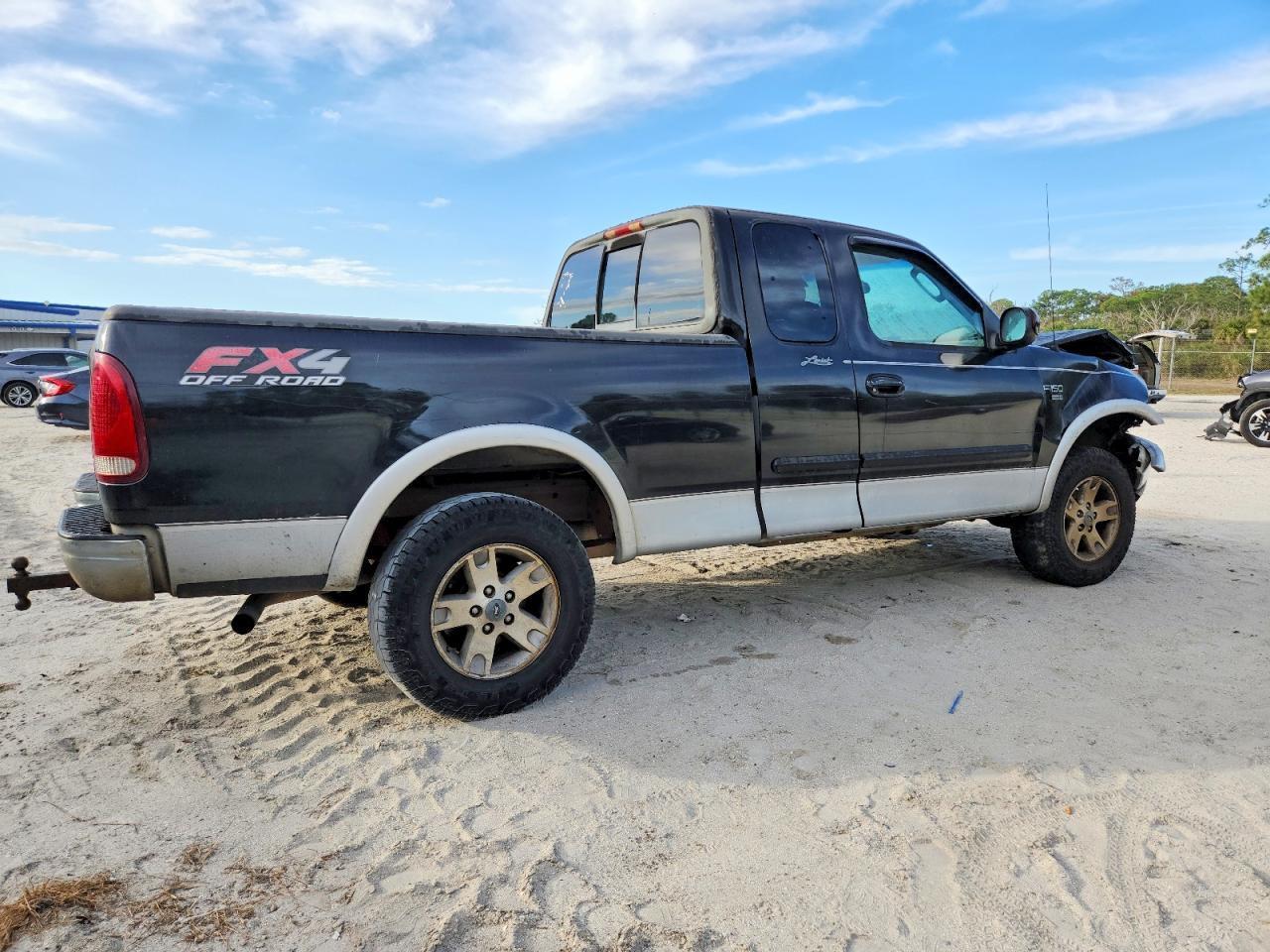 2003 Ford F150 - Image 3