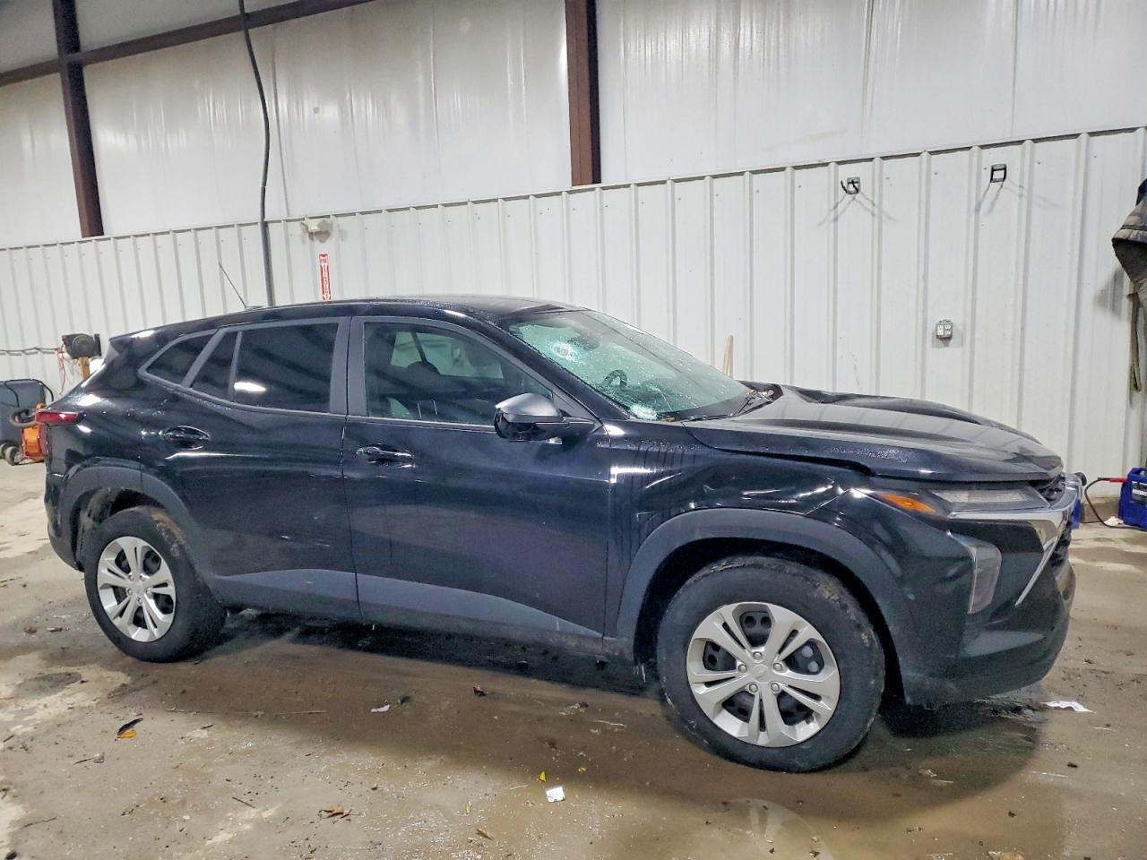 2024 Chevrolet Trax Ls - Фото 4